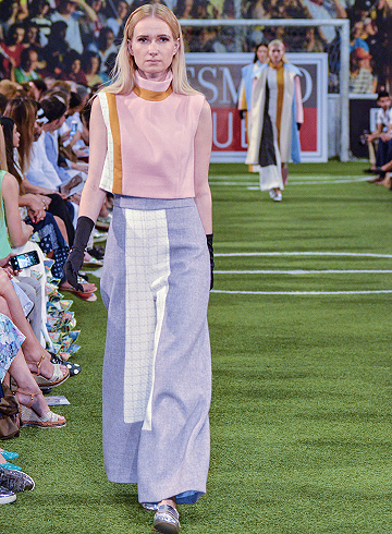 Look 3