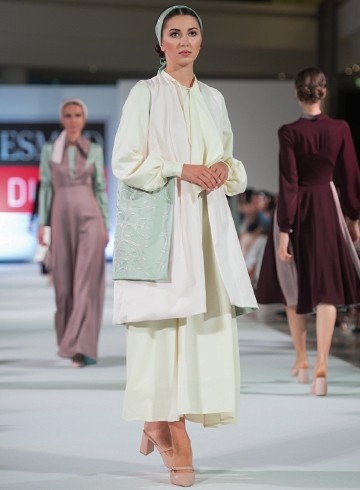 Look 3