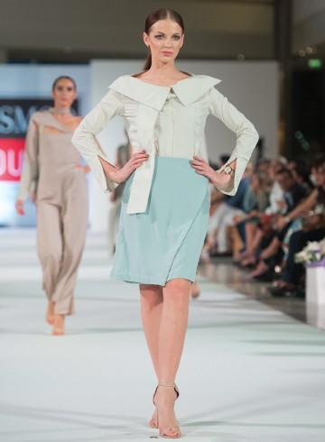 Look 3